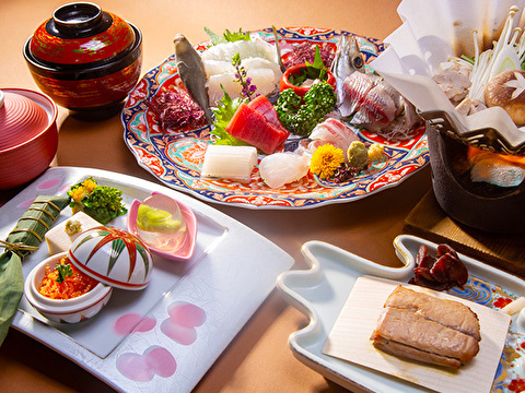 季節の素材をあしらった会席料理